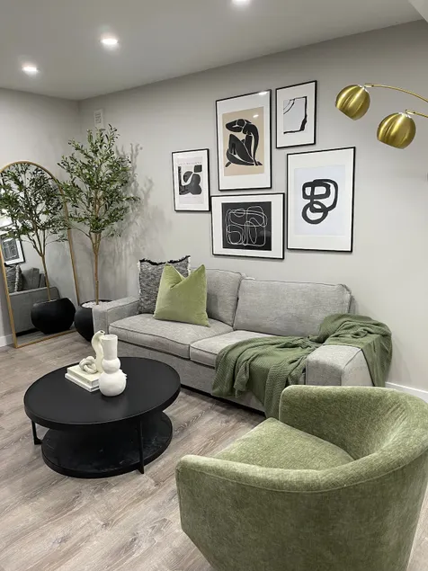 Modern | 2Bed | Near NYC + Parking - Image 1
