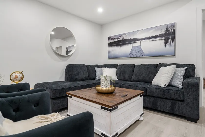 Crescent Heights Guest Suite - Image 1