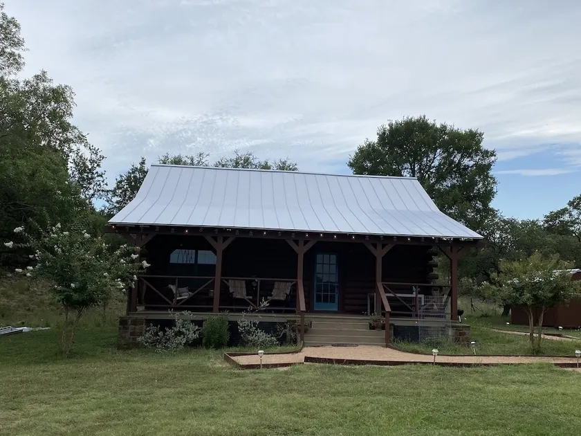Dog Friendly Private Luxury Cabin in The Texas Hill Country. - Image 1
