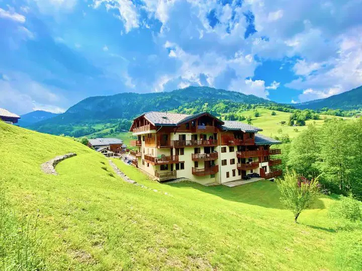 3 bedroom apartment, at the foot of the slopes with neat decor - Image 1