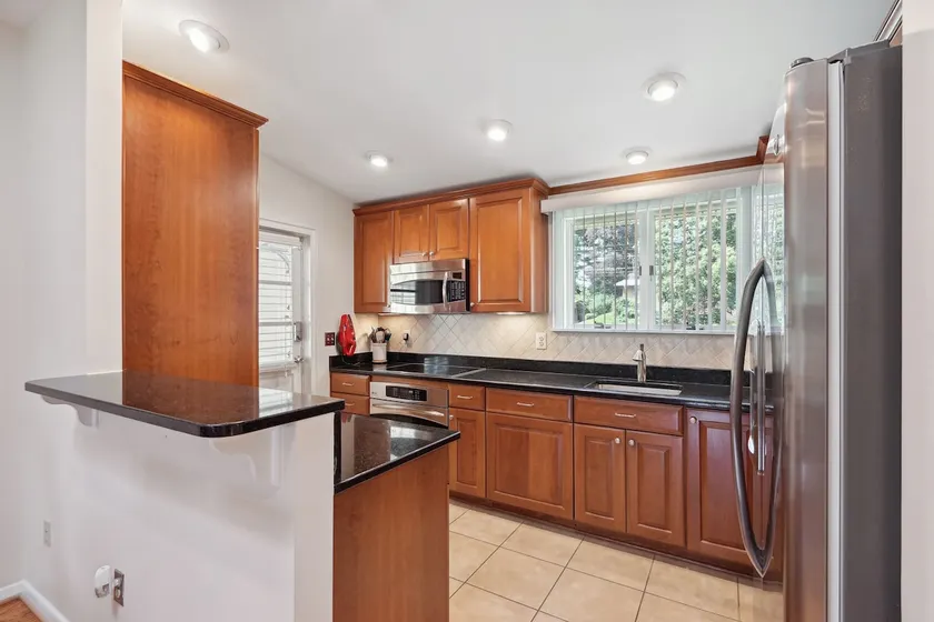 Modern DC City Home in McLean - Image 1