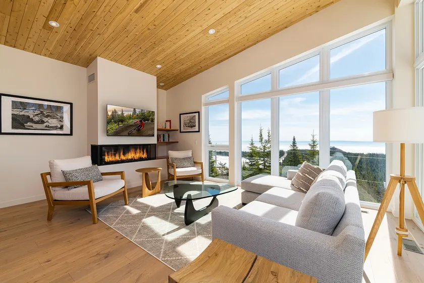 Chalet 13 | Spa, Ski, Bike, Hike | Le Massif - Image 1