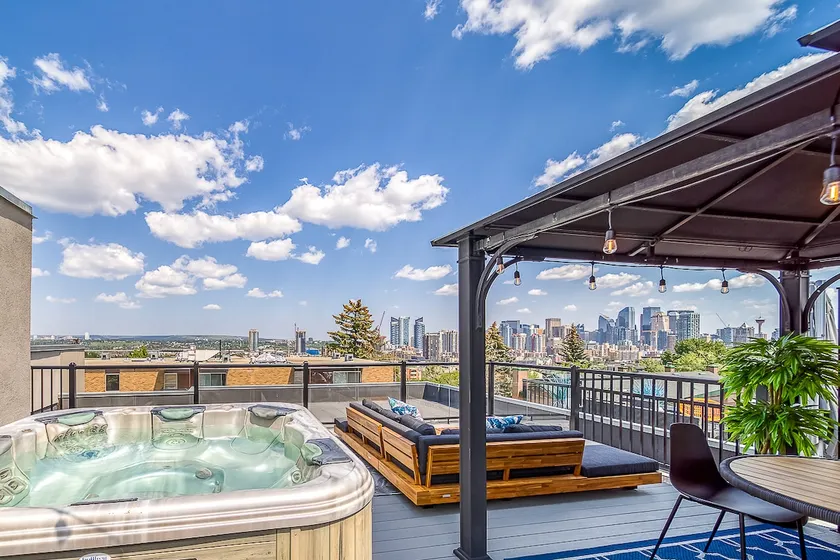 Rooftop Patio w/ Skyline Views & Hot Tub JungleBnB - Image 1