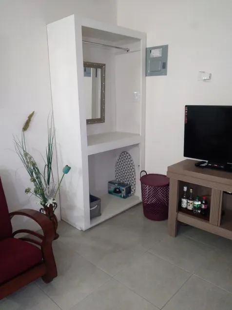 Almond Palm Apartment - Image 1