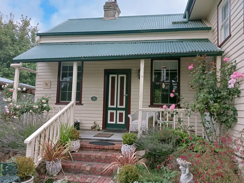 Rose Cottage - Image 1