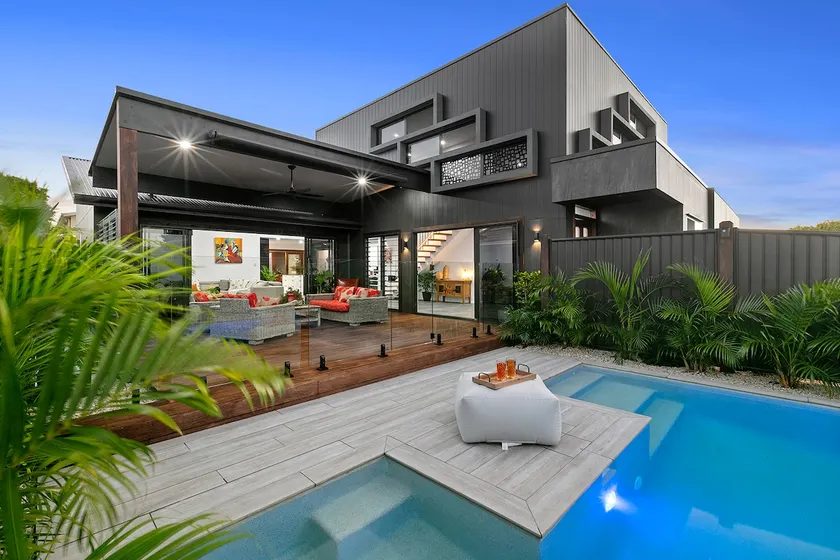 Modern Luxury Pool Oasis - Image 1