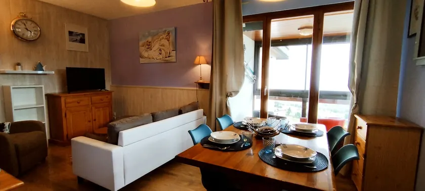 Lovely studio with terrace | Mountain view | Next to the ski - Image 1