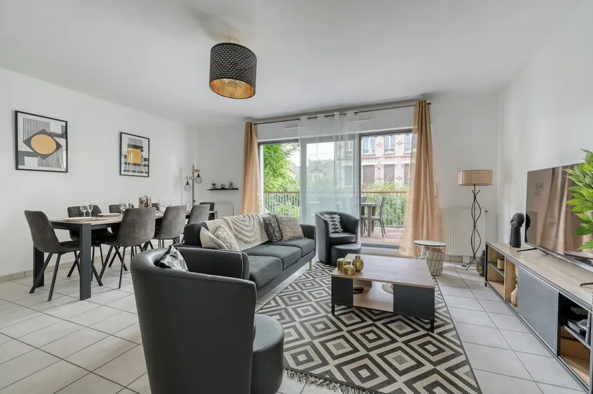 Duplex with terrace and Parking in Villejuif - Image 1