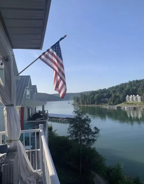 Lakeside Landing with Covered Boat Slip Included - Image 1