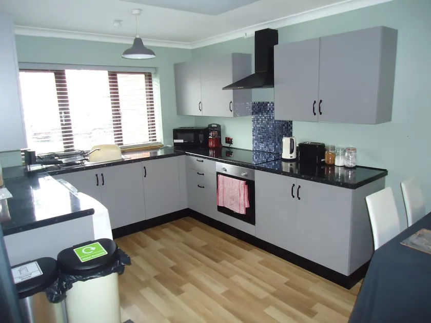 3 bedroom house, Market Deeping -nr Peterborough, Stamford, Spalding - Image 1