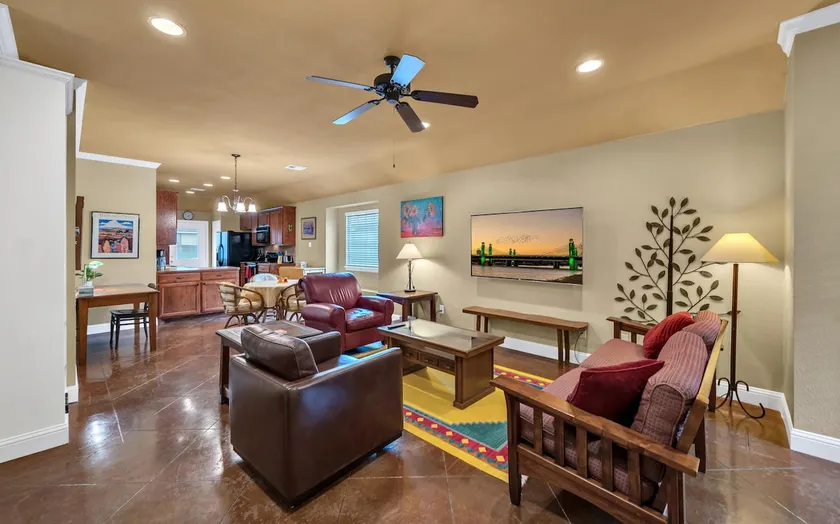 Peace at Skyview - 10 minutes to downtown Waco - Image 1