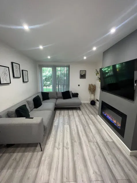 Luxury 1 bedroom apartment Bromley - Image 1