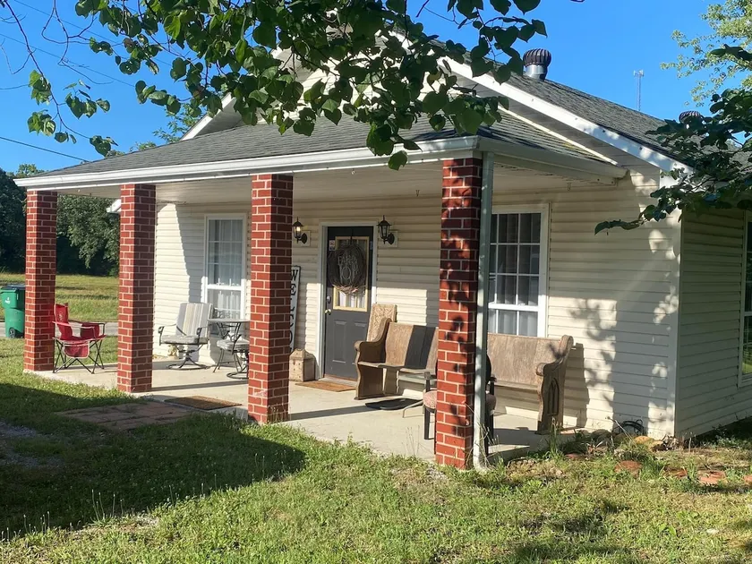 21 Sharp Street Retreat - Image 1