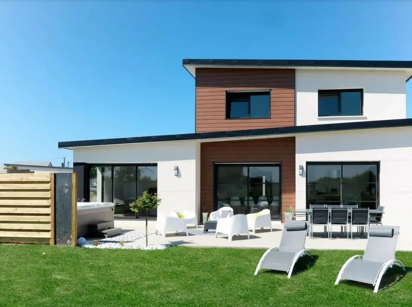 Bubbles & Beach – House 300 m from the sea - Image 1