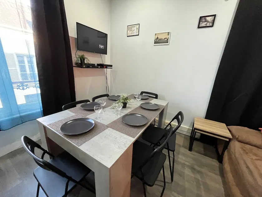 The Little Office - Image 1