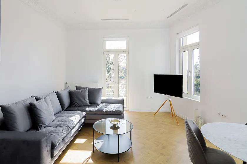 Lavish Mansion House 1928 in Kifisia by UPSTREET - Image 1