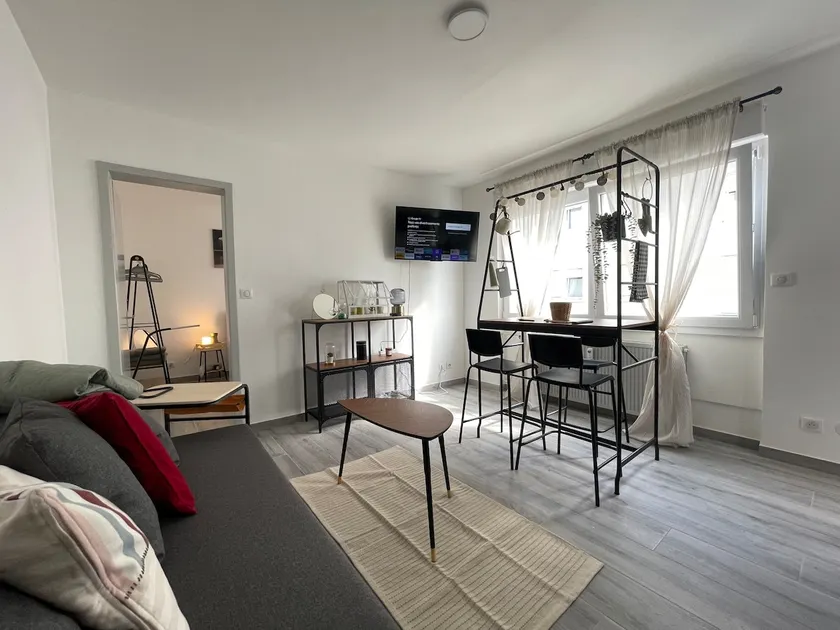 Elio T2, 30 m2, 1 bedroom, 1 living room - Image 1