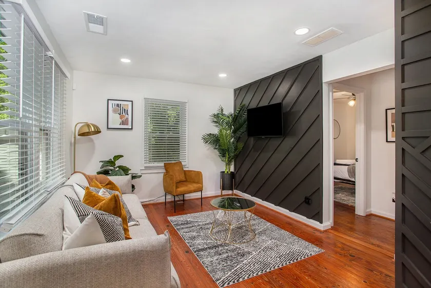 Hapeville Modern Retreat, Mins Downtwn Atl&Airport - Image 1
