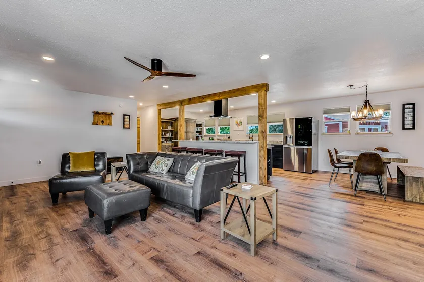 High Desert Home w/ SW Flare - Image 1