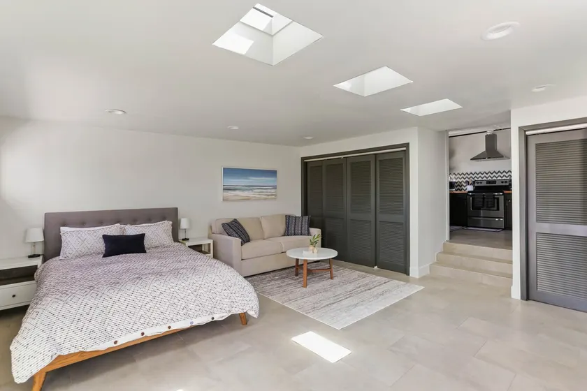 Cozy and Bright Guesthouse in North Park - Image 1