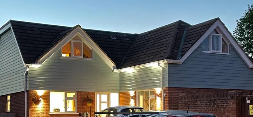 Spacious Family Coastal Home Exmouth Sleeps 6 - Image 1
