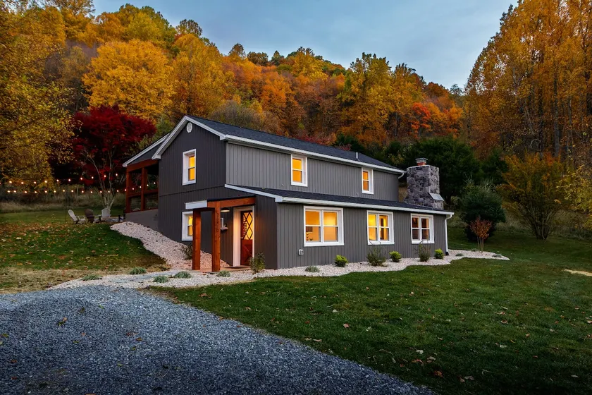 Hot Tub*Near National Park & Massanutten*42 Acres - Image 1