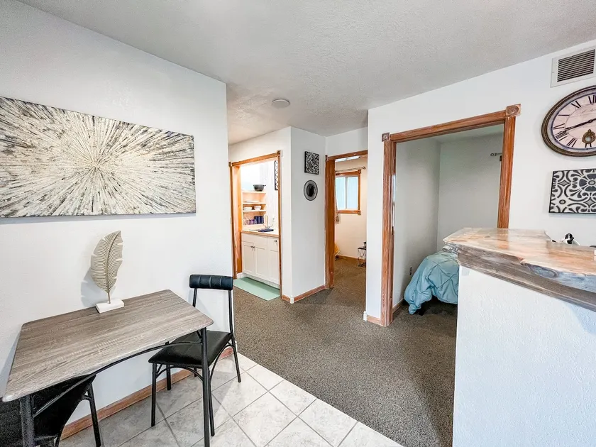 The Cozy Office— walkable to downtown - Image 1