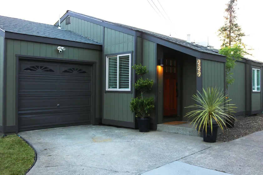 3 Bedrooms 1 Bath | Quiet Neighborhood House - Image 1