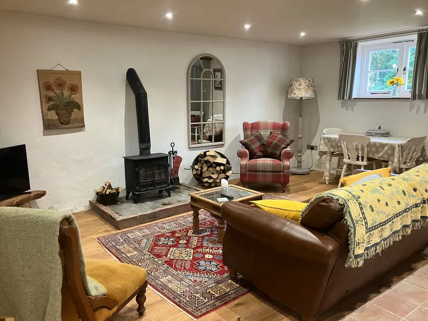 The Coach House - Image 1