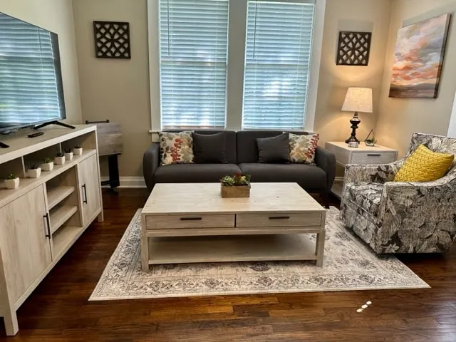 Convenient and Comfortable Place - Image 1
