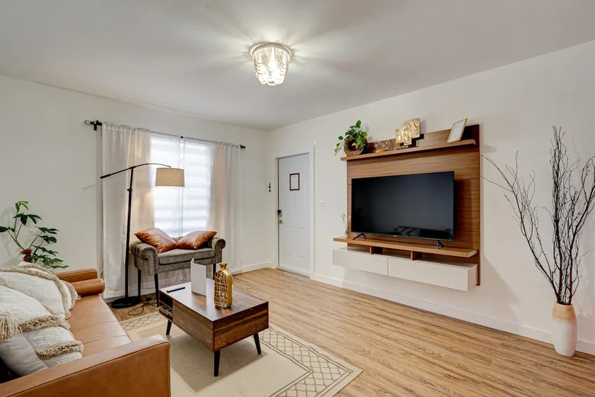 Hope Apartment - Image 1