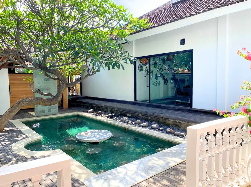 Spacious Amed Villa • 8 Pax • Pool - Image 1