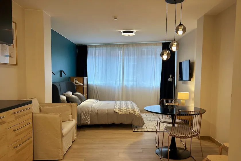 Luxurious suite at Les Guillemins - Image 1