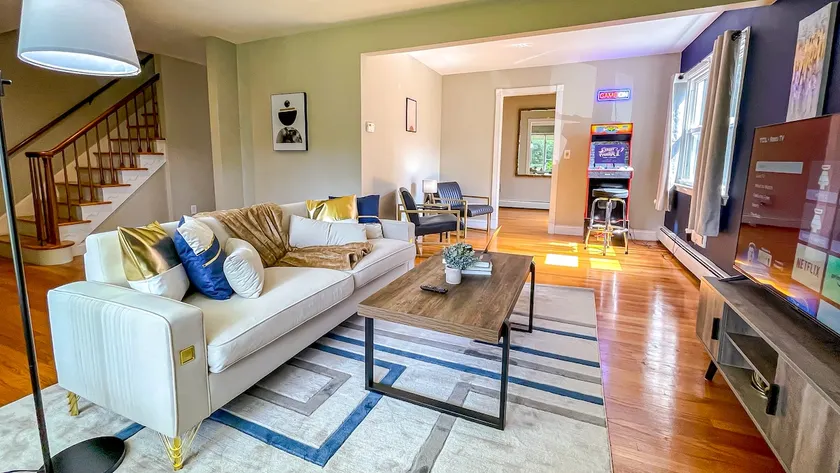 Majestic Princeton Home • Arcade • Big Yard • 4BR - Image 1