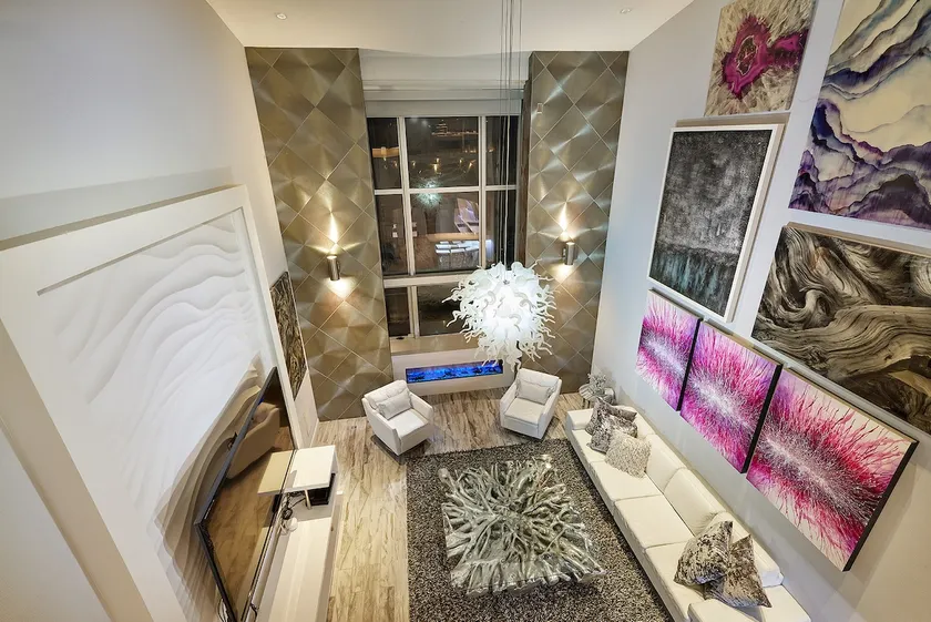 Designer Downtown Home | Sleeps 10 - Image 1