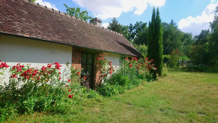 House in the countryside, Central France – Loire Valley - Image 1