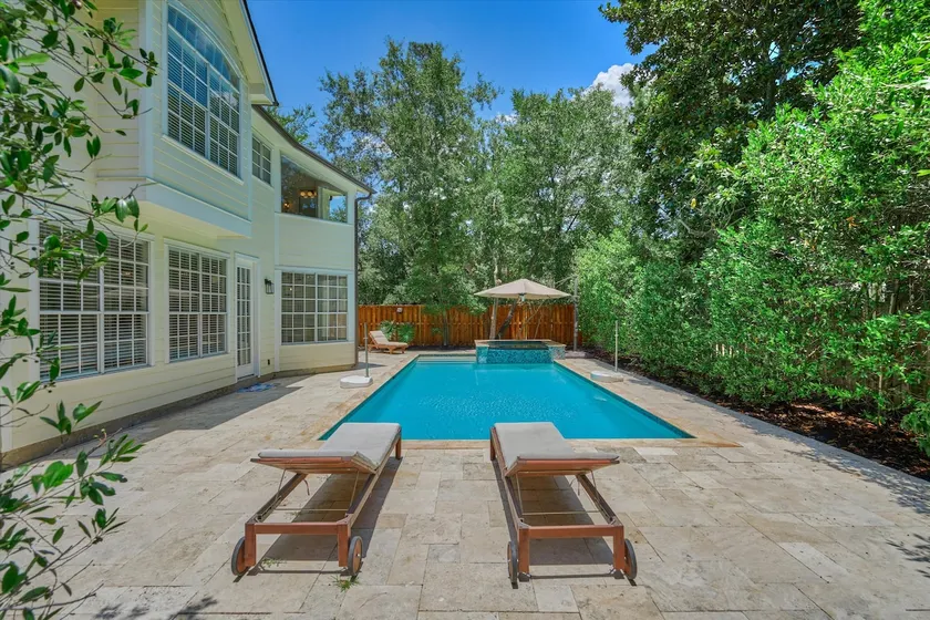The Woodlands Luxury 4BR/3Bath with Heated Pool and Spa - Image 1