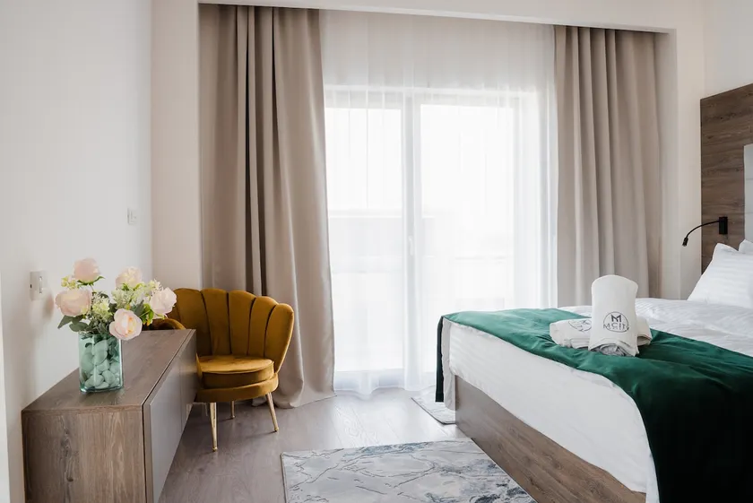 Msuites 201 - Image 1