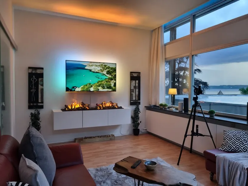 Sea View Apartment on the Beach - Image 1