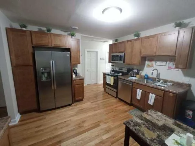 Beachcomber! Pro Cleaned, Self Check in Sleeps 7 - Image 1