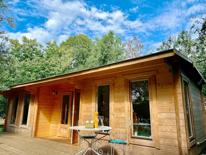 Driftwood Dreams Garden Cabin - Image 1