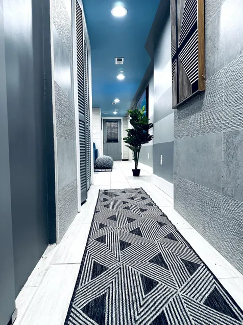 Capitol Retreat: Luxury Oasis in the Heart of DC - Image 1