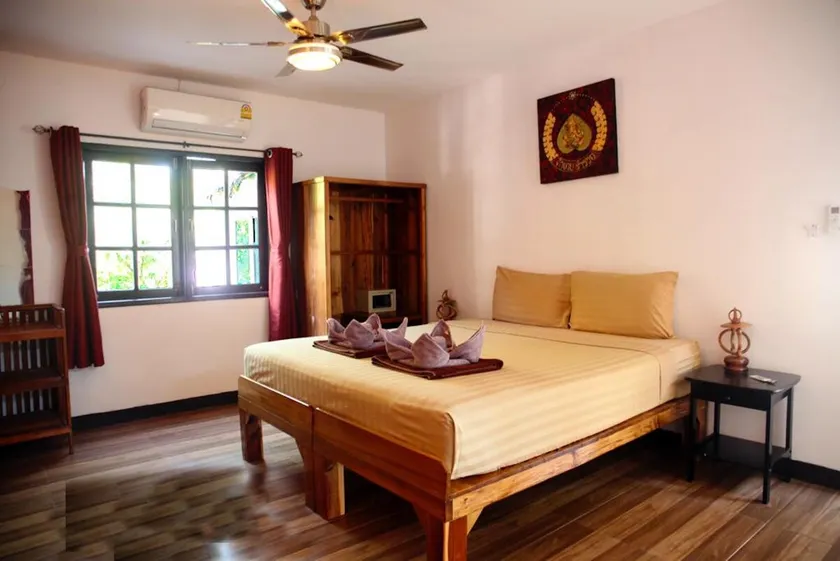 Bungalow 9 Koh Samui, steps from the beach - Image 1