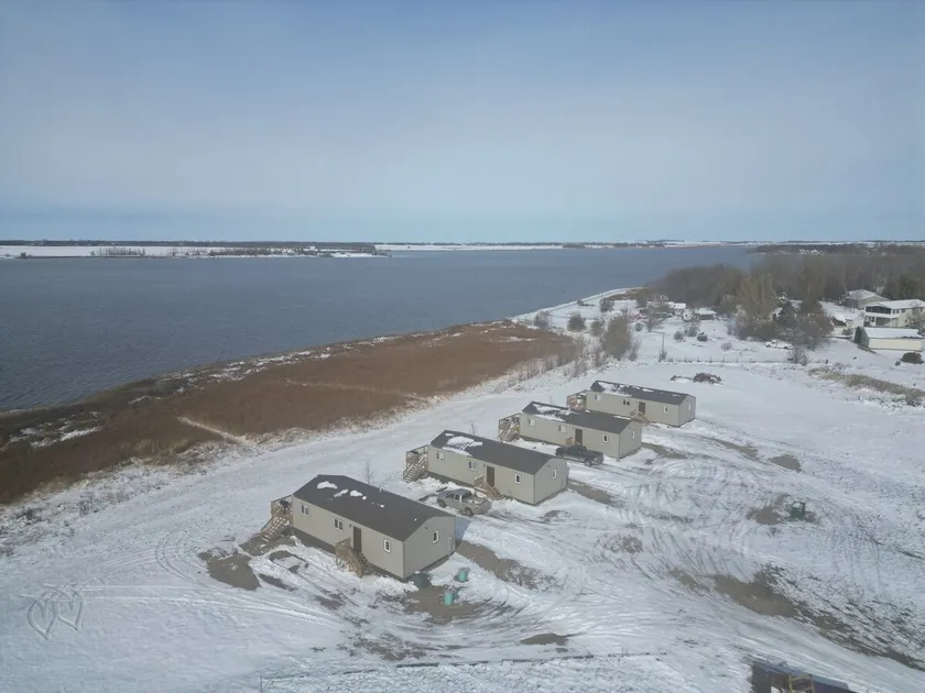 6 Mile Lodge - Image 1