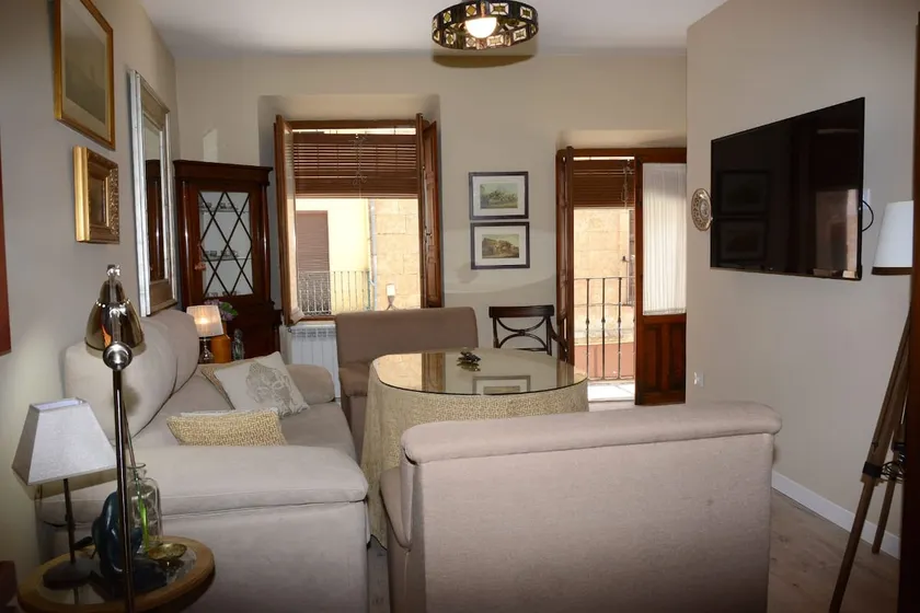 Spectacular Apt. Plaza Mayor - Image 1