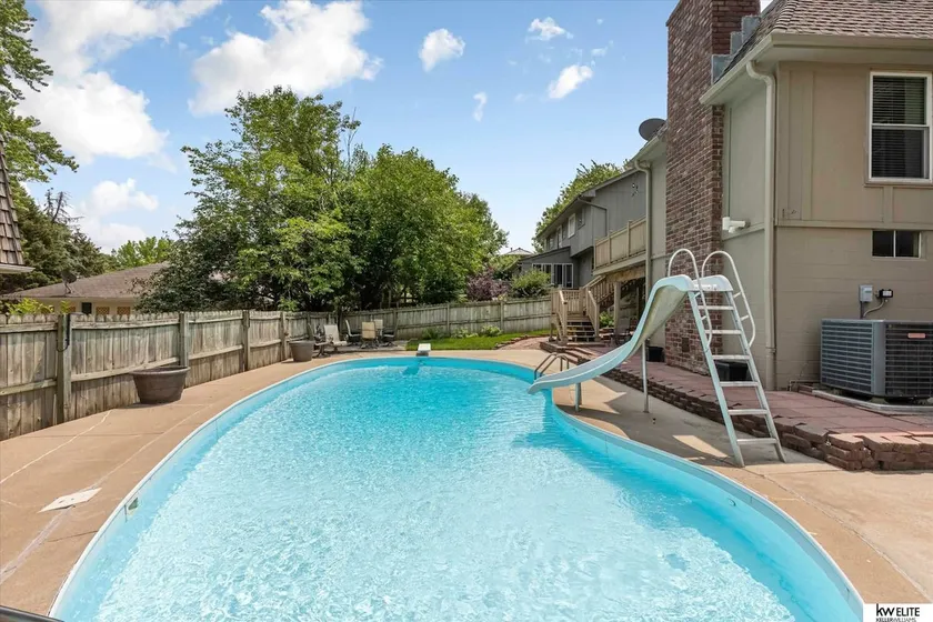 Pool, Hot Tub, Arcade Games, Safe Area - Image 1