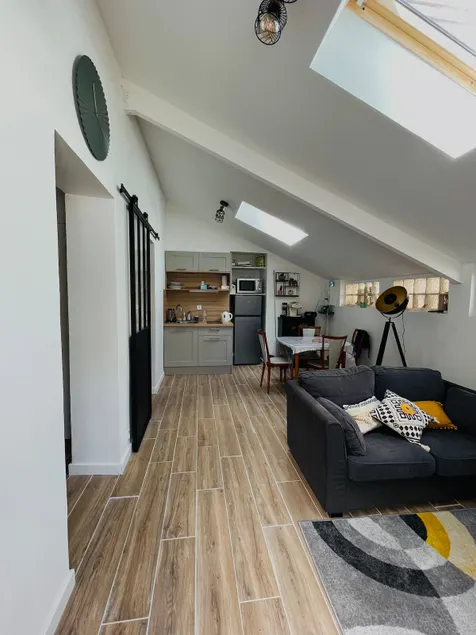 Cottage with pool access - Image 1