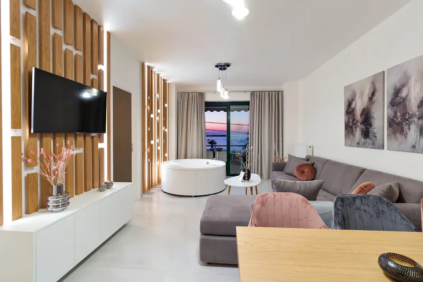 Elia Beach Deluxe Apartment - Image 1
