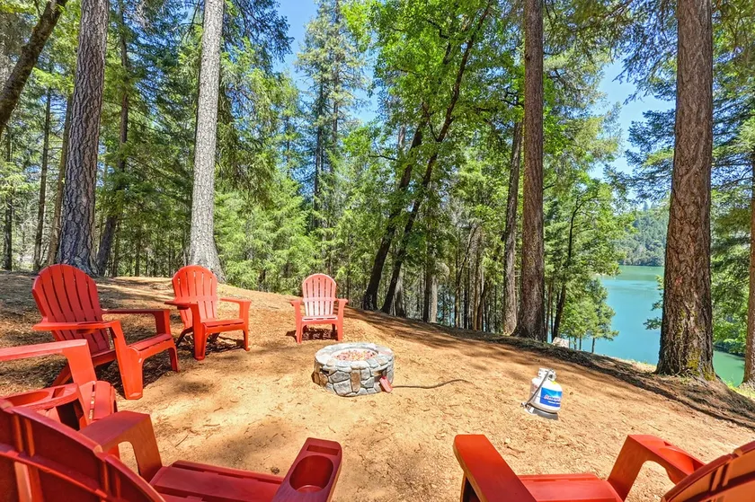 Lakeside Bliss, Perfect Retreat! - Image 1