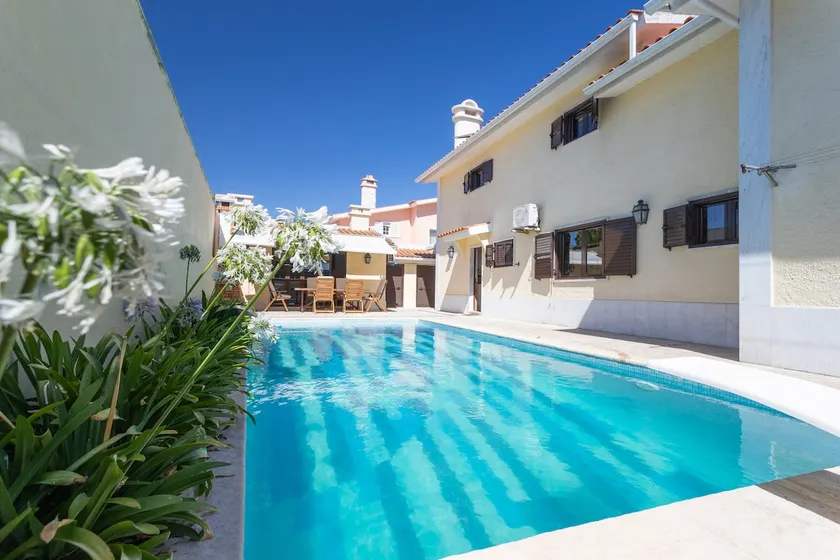 Aroeira Sunny Villa - Heated Pool extra cost - Image 1